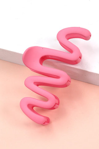 Wavy Grip Hair Claw