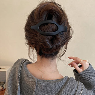 Black Oval Hair Clip