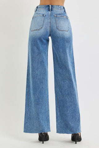 Back of a woman wearing a pair of jeans